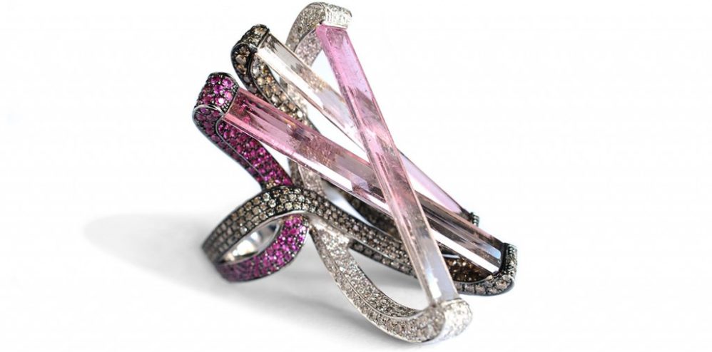 Three-dimensional Sculptured Ring